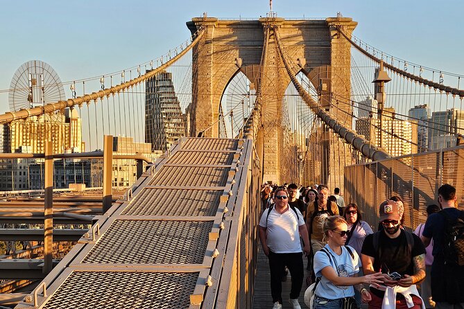 New York: THE BEST OF BROOKLYN - Discovering DUMBO and the Manhattan Bridge View