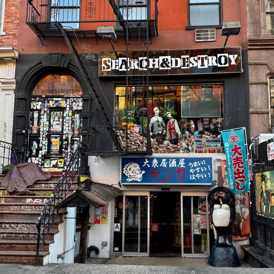 New York Underground: The 80s Art & Music Revolution - Starting Point at Astor Place and the CUBE