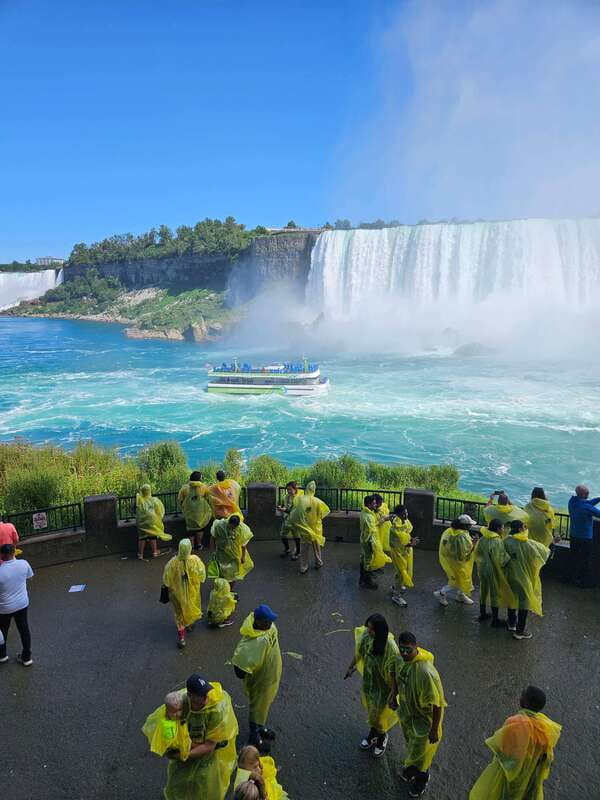 Niagara Falls: Canada with a Portuguese-speaking guide - Starting Point and Transportation Details in Ontario