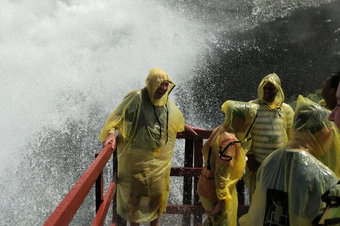 Niagara Falls Canadian Side Tour and Maid of the Mist Boat Ride Option - Crossing the Border to the U.S. for the Maid of the Mist