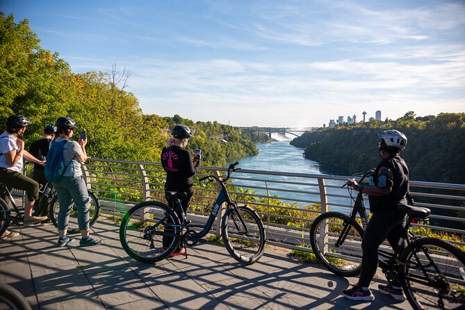 Niagara Falls E-Bike Tour - From the Aquarium of Niagara to Goat Island
