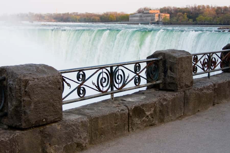 Niagara Falls Ghost Tour (Self Guided Audio) - The History and Hauntings at Niagara Falls Viewpoints