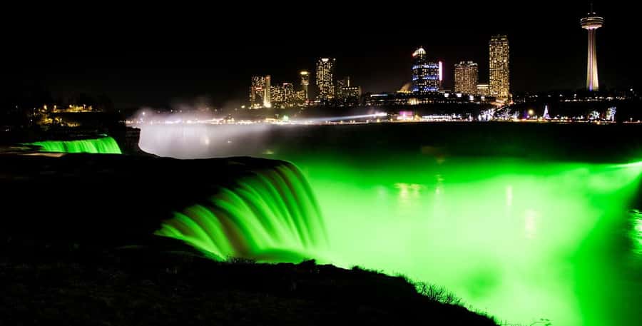 Niagara Falls: Light up the Falls + Dinner Walking Tour - Meeting at the Heart of Niagara Falls