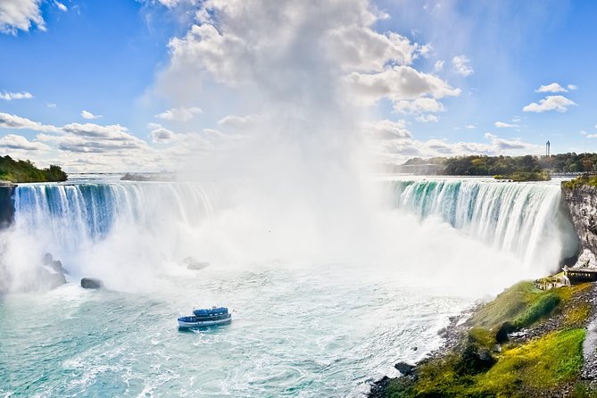 Niagara Falls, USA Day & Night Small Group Tour plus Dinner - Maid of the Mist: A Classic Boat Ride