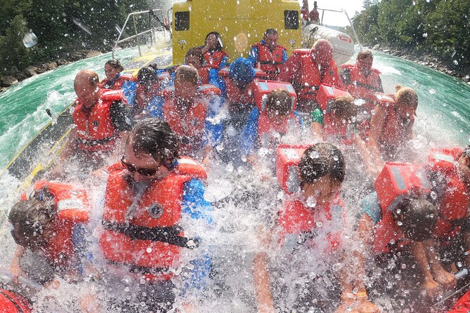 Niagara Falls USA, Open-Top (Wet) Jet Boat Tour - Getting Ready: Safety Gear and Briefing