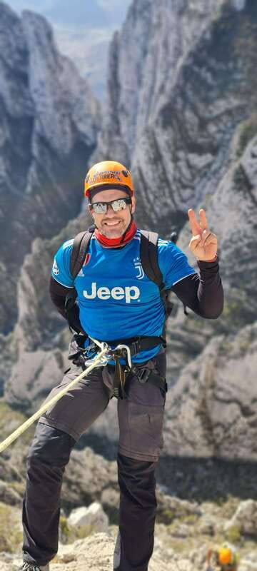 Nido de Aguiluchos: Hiking, rappel and breathtaking photos - The Adrenaline-Rushing Rappels from the Cliffs