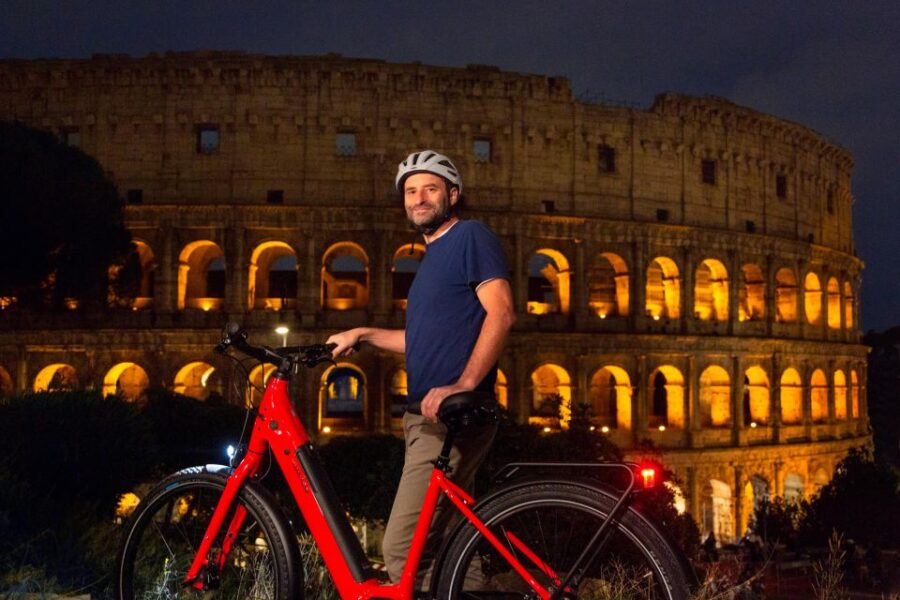 Night Tour of Rome with Top E-bike & optional Italian Dinner - Starting Point at Via Labicana 49 Near the Colosseum
