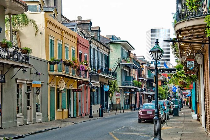 NOLA's BIG 4 PRIVATE CITY TOUR, NO GHOST, ONLY FACTS! - The Garden District’s Southern Elegance