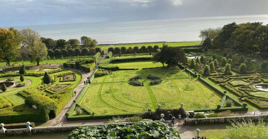 NORTH HIGHLAND TOUR, DUNROBIN CASTLE & MORE FROM INVERGORDON - Starting Point at Invergordon: The Meeting Point