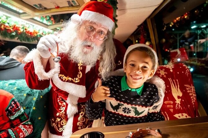 North Pole Express Grapevine Bus Tour - What the Tour Offers in Terms of Festive Displays