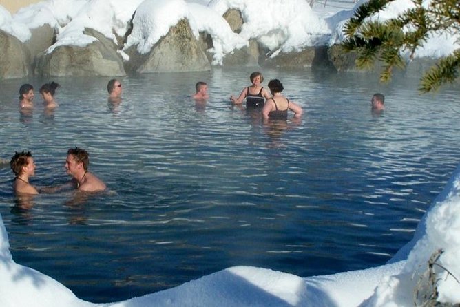 Northern Lights and Chena Hot Springs Tour from Fairbanks - Relaxing in the Hot Springs and Indoor Pool