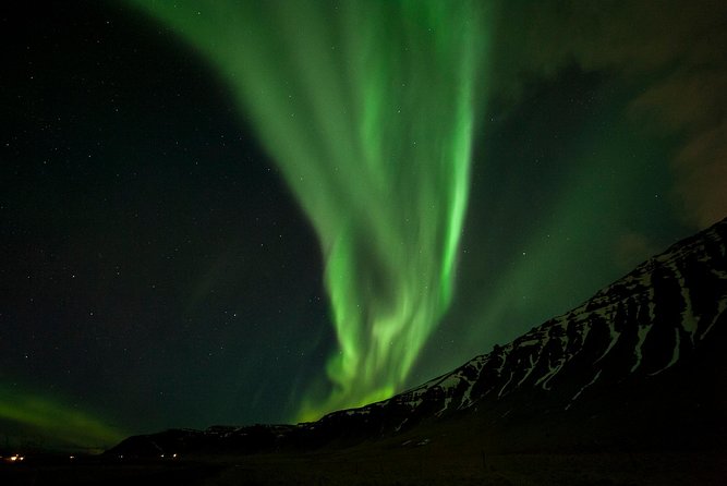 Northern Lights Small-Group Tour From Reykjavik with Hot Drink - Prime Aurora Viewing Locations Chosen by Weather