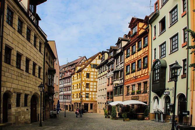 Nuremberg Private Walking Tour With A Professional Guide - Visiting the Iconic Nuremberg Castle