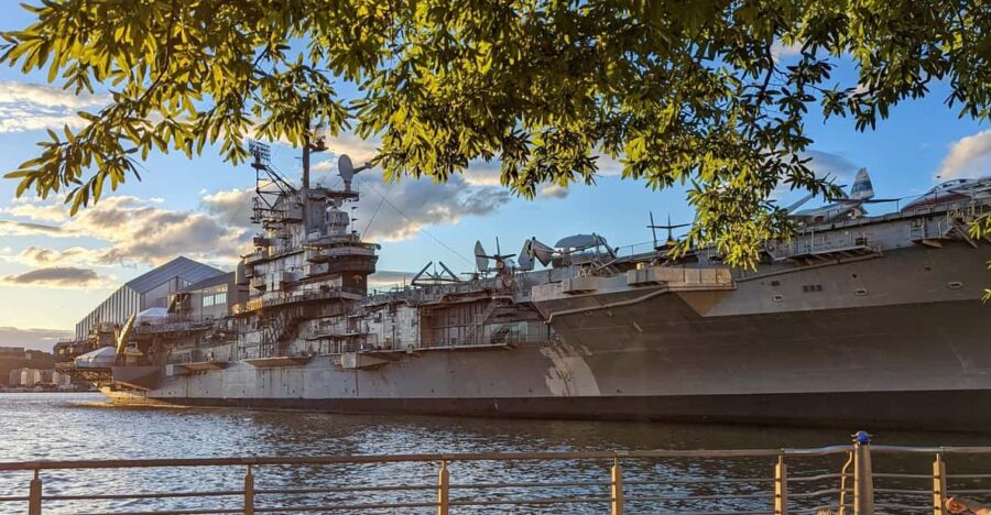 NYC Guided Tours with Statue of Liberty and One World Trade - Cruise Past Manhattan’s Most Famous Bridges and Islands