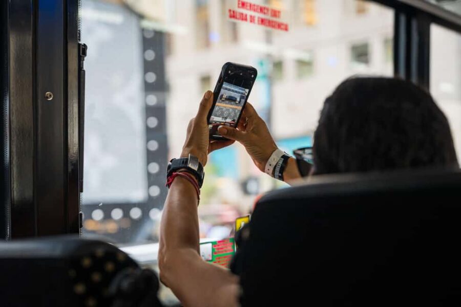 NYC: Half-Day Luxury Bus Tour of Top Highlights - The Comfortable, Climate-Controlled Bus: A Key to the Experience