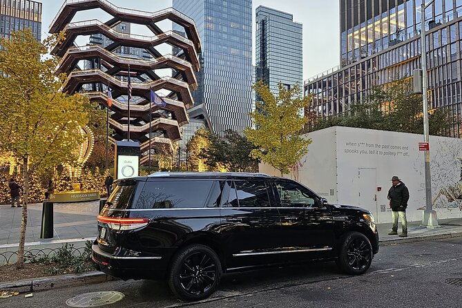 NYC Limousine Tour (New York "NYC Limo Tour" Limo, SUV Or Van ) - Top Landmarks and Photo Stops in Manhattan