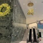 NYC: Pelé Landmarks Guided Walking Tour - Logistics and Group Size