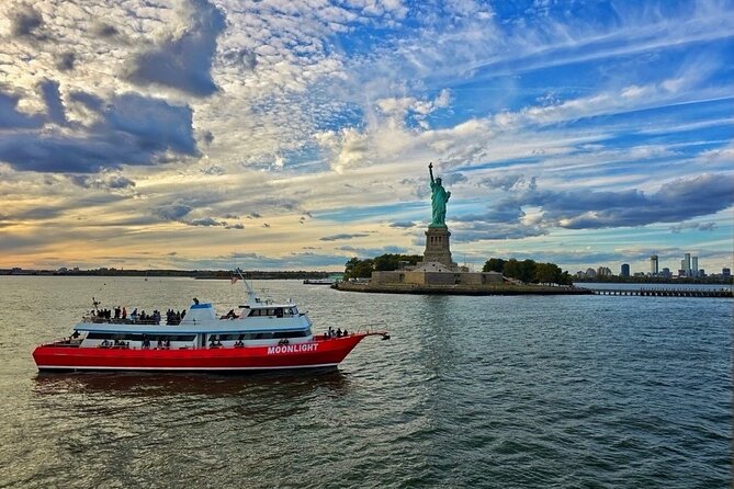 NYC Skyline & Statue of Liberty Sightseeing Cruise - The Iconic Brooklyn Bridge and Its Historic Significance