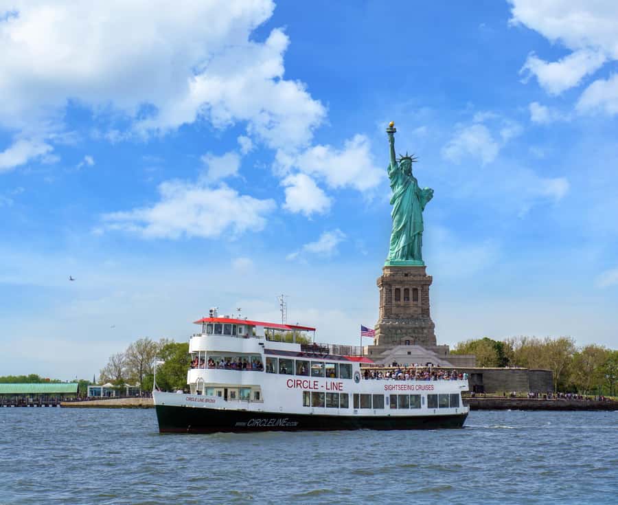 NYC: Statue of Liberty Express Skip-the-Box-Office Cruise - The Route and Landmarks Seen from the Water