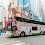 NYC: Tea Around Town Bus Tour with Live Entertainment - The Bright Pink Bus: A Visual Highlight of the Tour