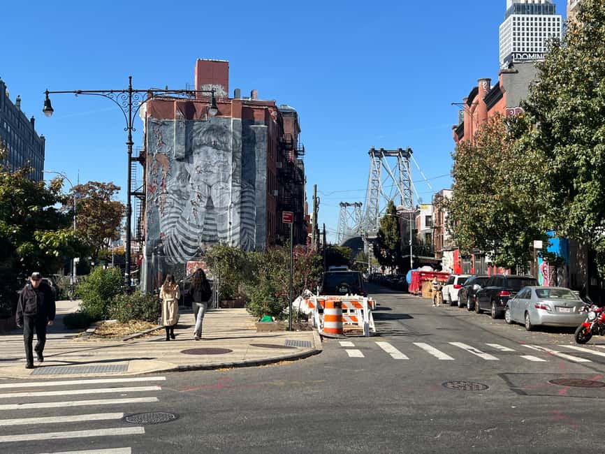 NYC: Williamsburg History, Hasids, and Hipsters Walking Tour - Starting Point at Checkers Restaurant