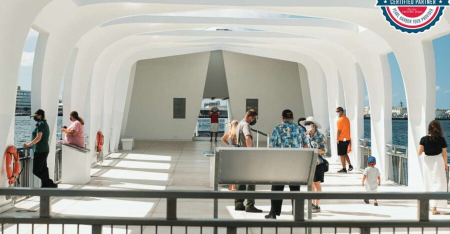 Oahu: Pearl Harbor, Arizona Memorial & Honolulu City Tour - Visiting the USS Arizona Memorial by Navy Launch
