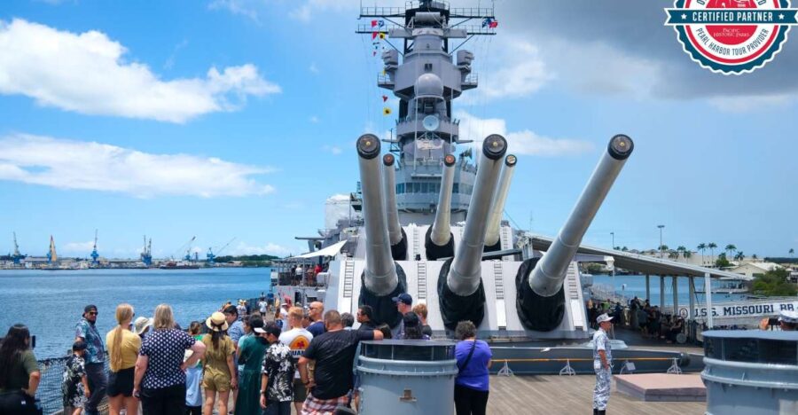 Oahu: Pearl Harbor Tour with USS Arizona Memorial - Starting at Waikiki: Easy Pickup and Drop-off