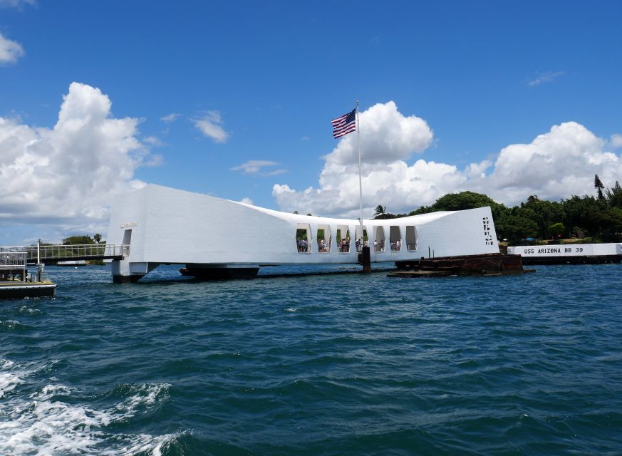Oahu: Pearl Harbor, USS Arizona, Might Mo, & Honolulu Tour - Visiting Pearl Harbor’s Historic Sites