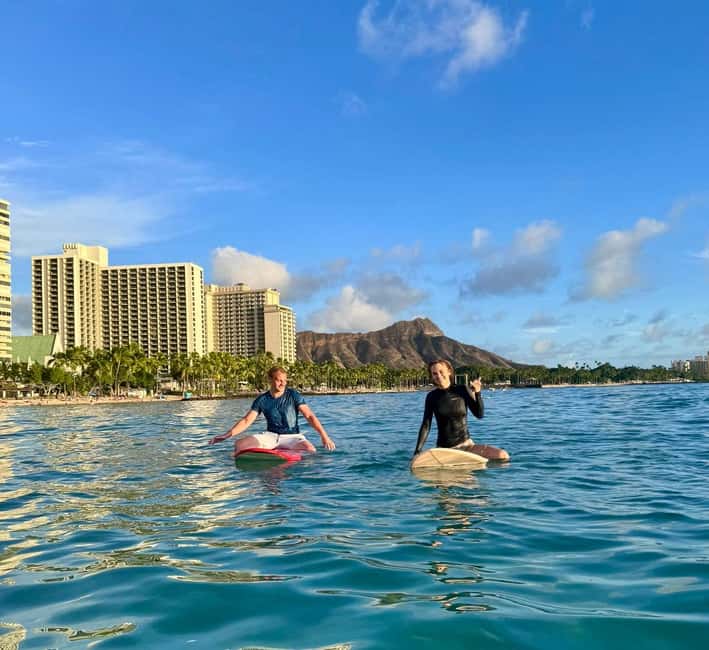 Oahu: Waikiki Beginner Private Surf Lesson- Female Guide - The Location and Meeting Point at Duke Kahanamoku Statue