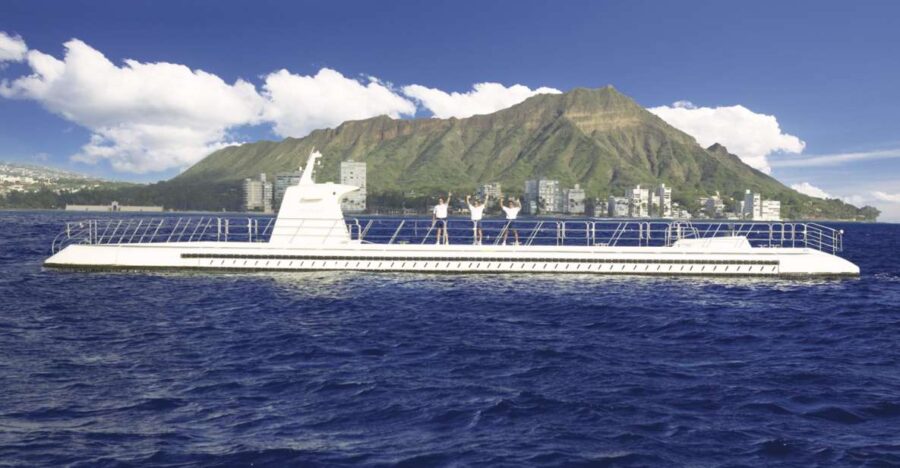 Oahu: Waikiki Submarine Tour - A Unique Marine Adventure in a Hi-Tech Submarine