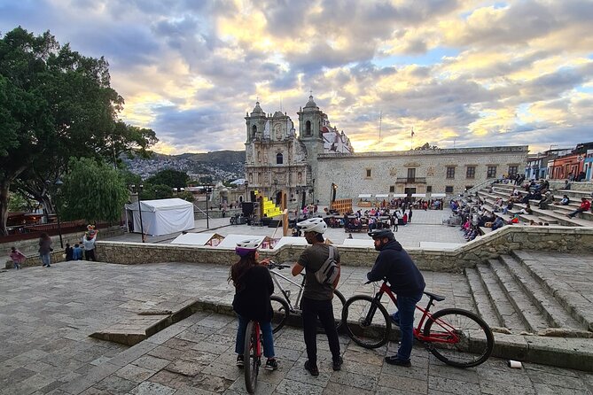 Oaxaca city bike ride - History & traditions - Exploring Oaxaca’s Historic Cemetery: Panteon General