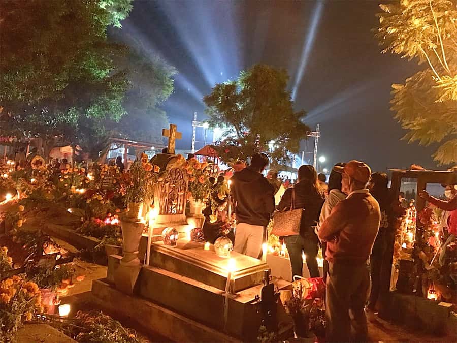 Oaxaca: Day of the Dead Tour - Visiting the Pantheon: The Heart of the Day of the Dead