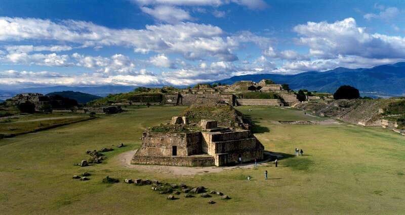 Oaxaca de Juarez: Monte Alban Half-Day Tour - Starting Point and Transportation Logistics