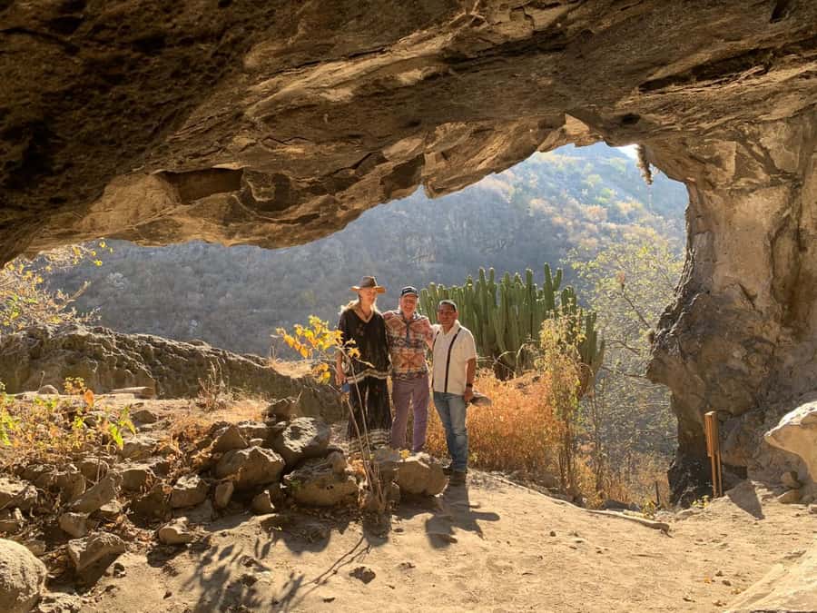 Oaxaca: Mitla Caves, Tlacolula Market, & Textile Tour - Learning Zapotec Textile Art with a Local Family