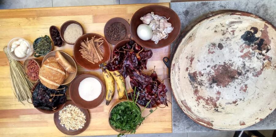 Oaxaca: Traditional Oaxacan Cooking Class - Starting in Oaxaca’s Local Market for Fresh Ingredients