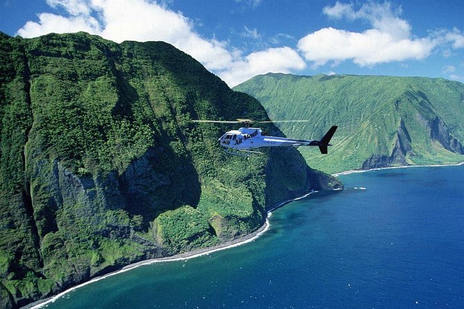 Oceanfront Landing 75-Minute Event Helicopter Tour - What Makes the Flight Over West Maui and Molokai Special?