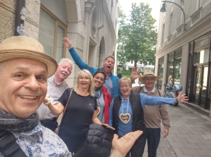 Oktoberfest Museum visit and beer tasting with sommelier - Enjoying the Beer and Pretzel Tasting Session