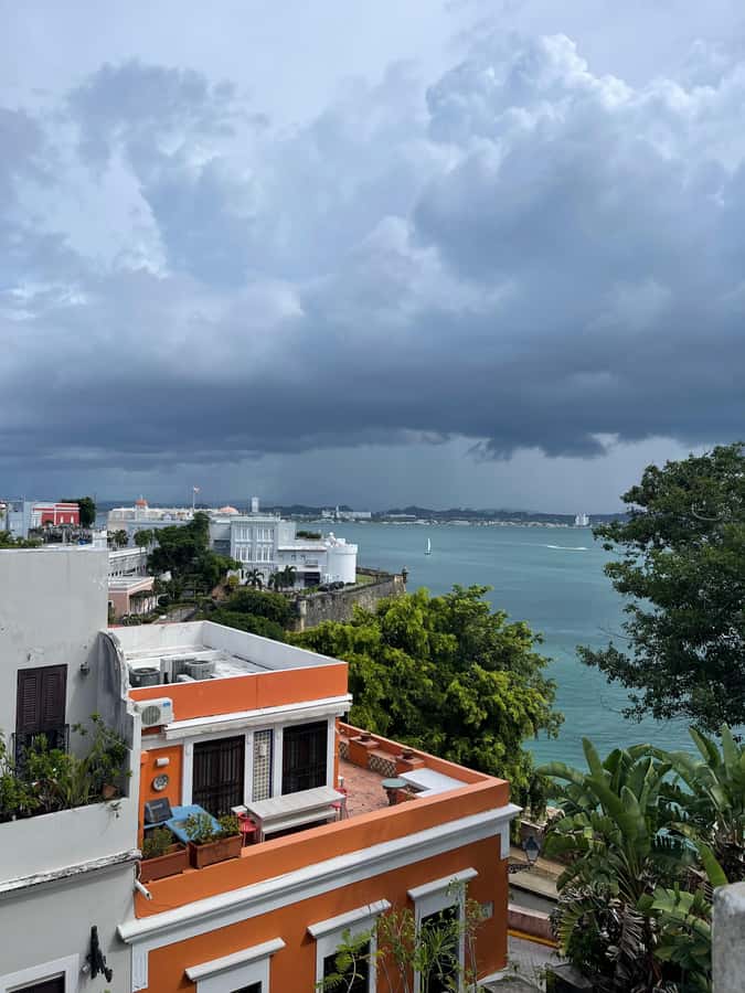 Old San Juan Walking/Guided Tour - Starting Point at the Christopher Columbus Statue
