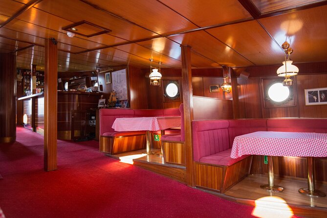 Old Town Walking Tour and Cruise with Karaka - Exploring Dubrovnik’s Old Town on Foot