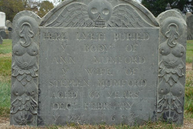 Olde Town Ghost Walk - Exploring Newport’s Haunted Landmarks