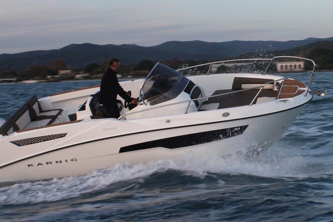 One Hour Boat Tour Departure Como with Private Captain - Departure Point and Ease of Access in Como