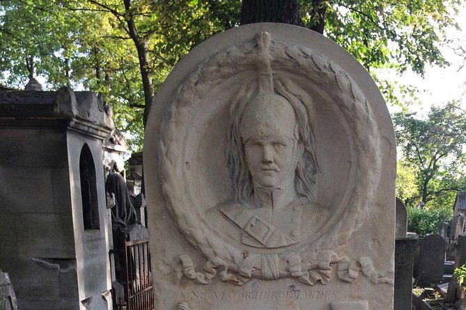 One Hour Père Lachaise Cemetery: A Self-guided Audio Tour - Notable Graves and Stories Included in the Tour