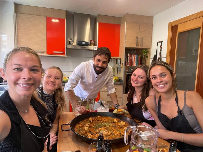 OnlyForYou, Paella Session at a Michelin-trained Chefs Home - Starting Point at the IVAM Museum for a Convenient Meet-Up