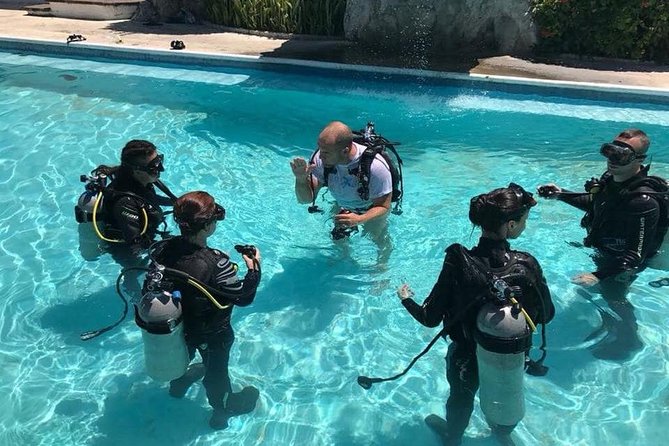 Open Water Diver course PADI in Cancun - The Certified Instruction You Can Trust in Cancun
