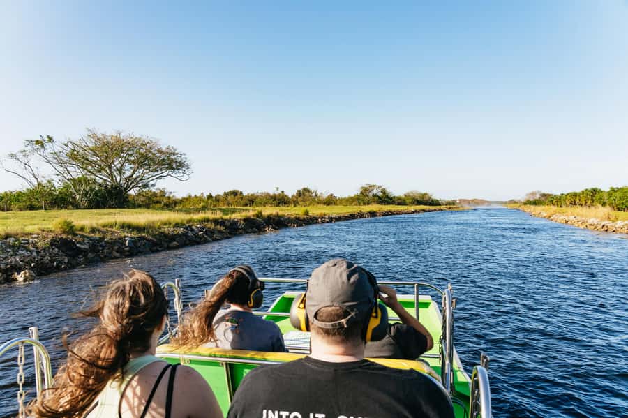 Orlando: Florida Everglades Wildlife Airboat Tour - The Role of Expert Guides in the Tour