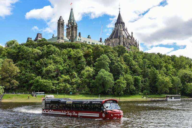 Ottawa: Bilingual Guided City Tour by Amphibious Bus - Landmark Highlights on Land Tour