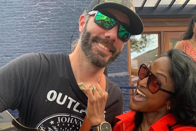 Outstanding Oakland Scavenger Hunt - Curated Locations and Local Secrets