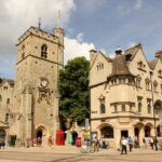 Oxford: Historic Pubs and Taverns Guided Walking Tour - Visiting The Turf Tavern and Its Storied Past
