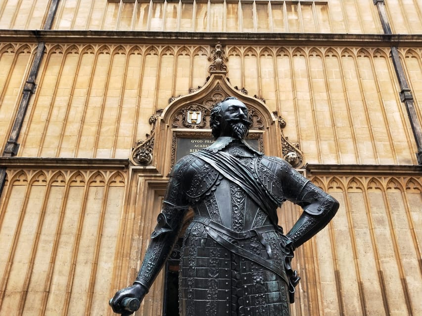 Oxford: Solo Traveller Private Tour - Starting Point at Oxford Tourist Information