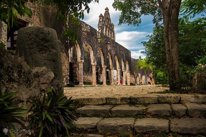 Oxkintok Ruins and Hacienda Mucuyche with Cenotes from Merida - Exploring the Oxkintok Ruins: Mayan Ceremonial Sites and Temples